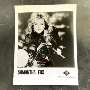 Samantha Fox Motorcycle Press Photo Glamour Shot Vintage B&W 8x10 (B57)